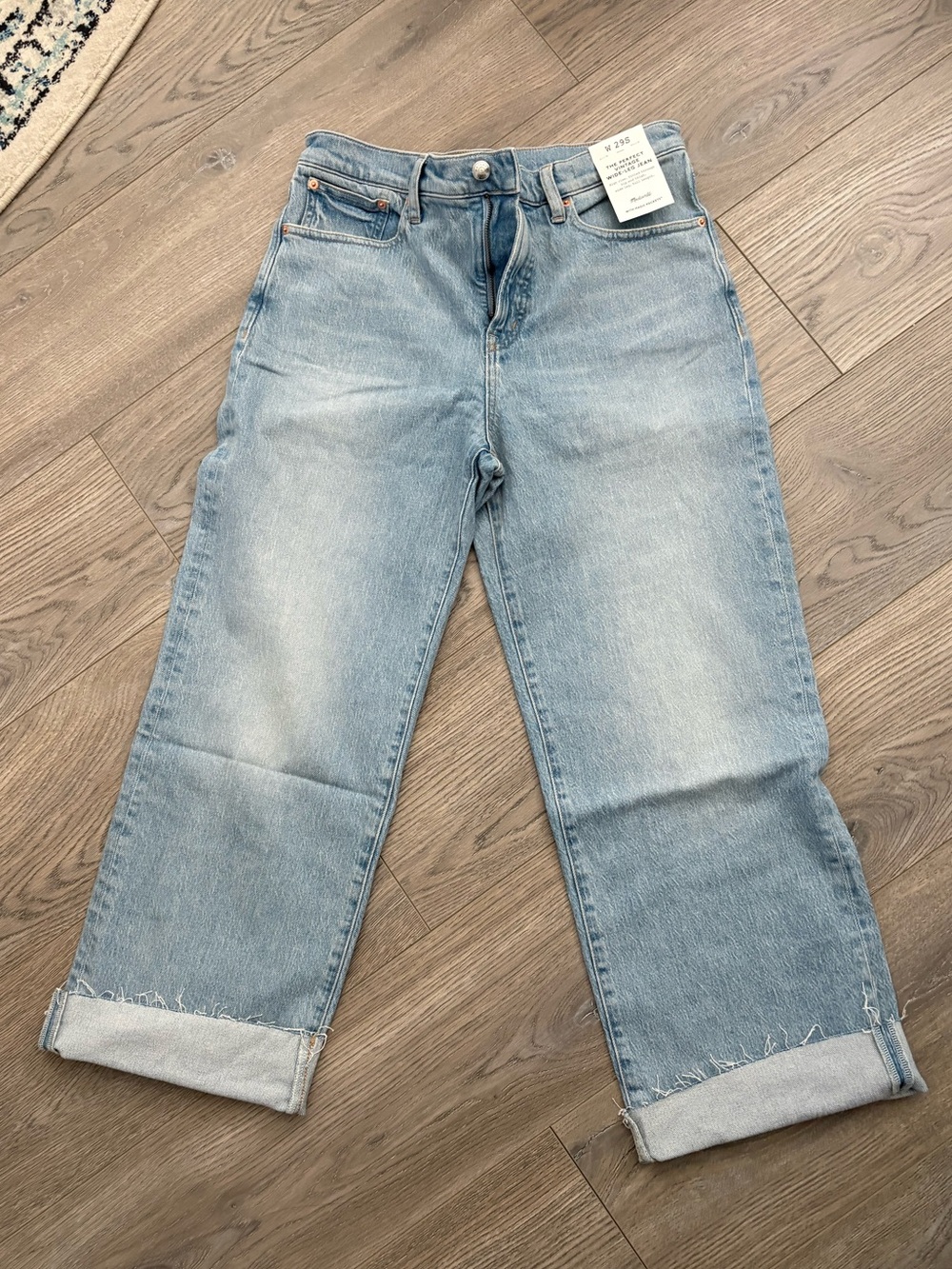 Madewell The Perfect Vintage Wide-Leg Jean in Light Blue (Short) - Picture 2 of 3